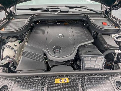 New 2026 Mercedes-Benz GLS 450 4MATIC image 16
