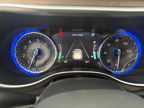 Used 2018 Chrysler Pacifica Touring-L Plus w/ Advanced Safetytec Group FWD image 30