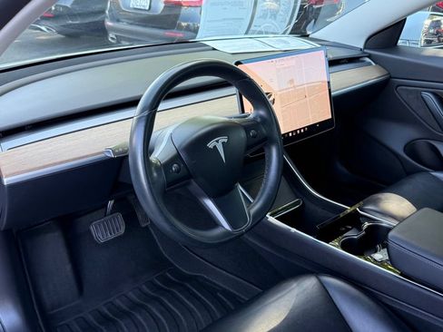 Used 2019 Tesla Model 3 Standard Range Plus RWD image 19