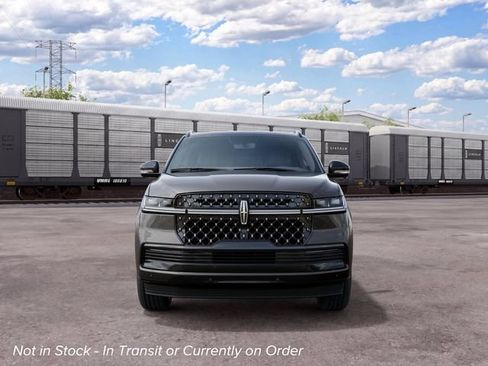 New 2027 Lincoln Navigator Black Label w/ Black Label Special Edition AWD/4WD image 3