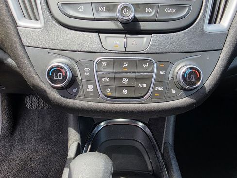 Used 2024 Chevrolet Malibu LT FWD image 20