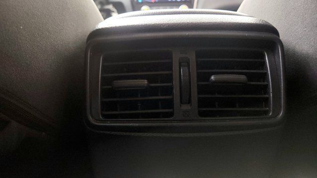 Used 2015 Nissan Rogue S FWD image 53