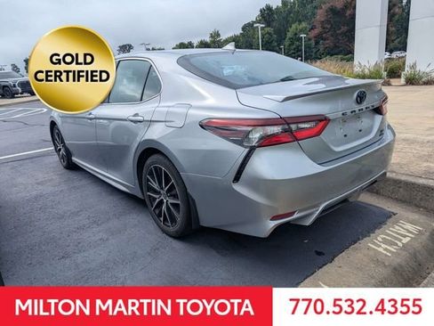 Used 2023 Toyota Camry SE AWD/4WD image 4