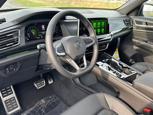 New 2026 Volkswagen Atlas Cross Sport SEL R-Line AWD/4WD image 32