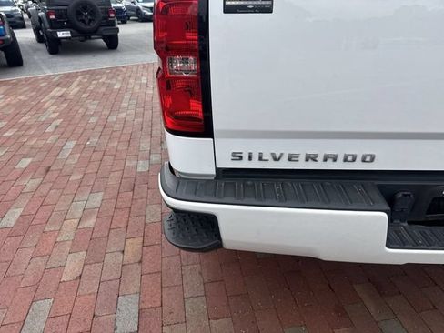Used 2017 Chevrolet Silverado 1500 LT w/ All Star Edition AWD/4WD image 8