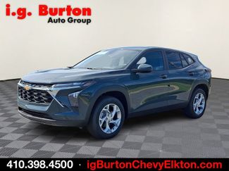 New 2026 Chevrolet Trax LS w/ LS Convenience Package FWD video 2
