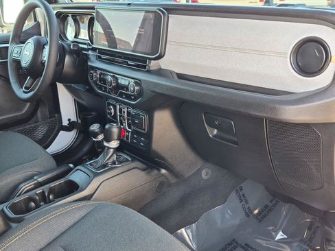 Certified 2025 Jeep Wrangler Unlimited Sport AWD/4WD image 12