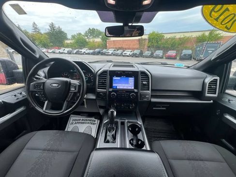 Used 2019 Ford F150 XLT w/ Equipment Group 302A Luxury AWD/4WD image 18