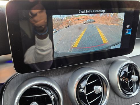 Used 2020 Mercedes-Benz GLC 300 4MATIC image 19