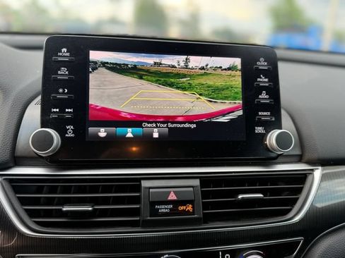 Used 2018 Honda Accord Sport image 35