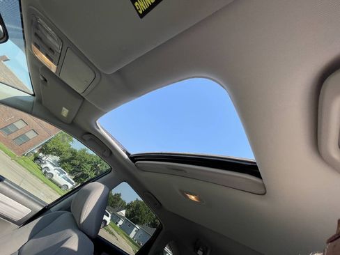 Used 2011 Honda CR-V EX image 20