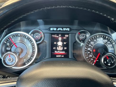 Used 2019 RAM 1500 Big Horn RWD image 27