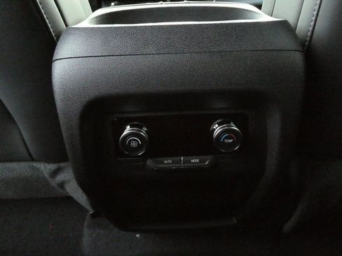 New 2026 Buick Enclave Preferred image 33