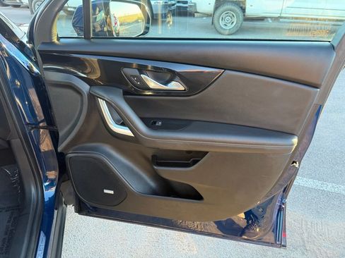 Used 2023 Chevrolet Blazer Premier image 18