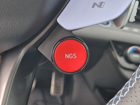 New 2026 Hyundai Elantra N FWD image 36
