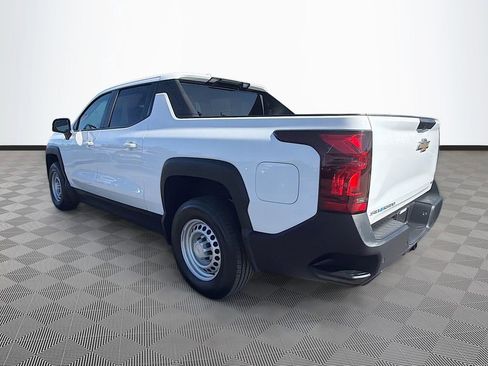 Used 2024 Chevrolet Silverado EV W/T AWD/4WD image 5