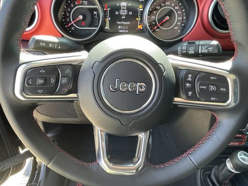 Used 2019 Jeep Wrangler Unlimited Rubicon AWD/4WD image 21