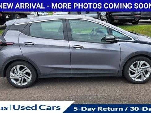 Used 2023 Chevrolet Bolt LT FWD image 13