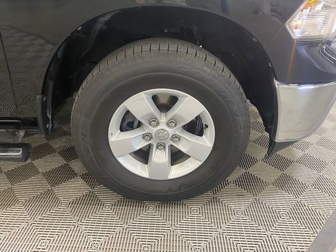 Used 2022 RAM 1500 Classic SLT w/ Electronics Group image 2