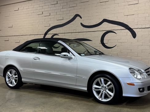 Used 2008 Mercedes-Benz CLK 350 Cabriolet image 2