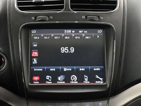 Used 2020 Dodge Journey Crossroad FWD image 24