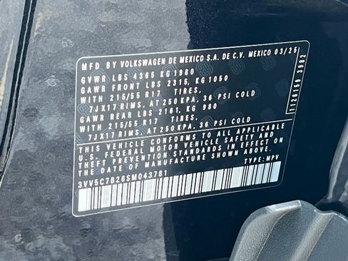 Used 2025 Volkswagen Taos S image 27