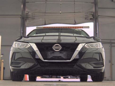 Used 2023 Nissan Sentra SV FWD image 3