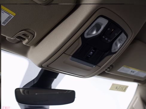 Used 2020 RAM 1500 Big Horn AWD/4WD image 12