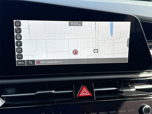 Used 2025 Kia Niro Wind w/ Wind Preserve Package image 14