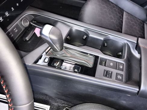 New 2026 Nissan Sentra SR w/ SR Premium Package FWD image 16