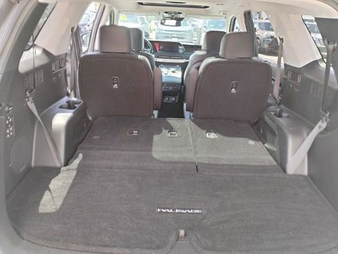 Used 2022 Hyundai Palisade Limited w/ Cargo Package image 10