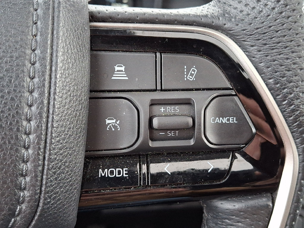 Used 2022 Toyota Tundra Limited AWD/4WD image 23