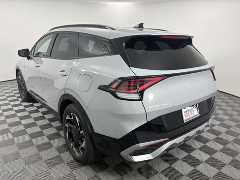 Used 2023 Kia Sportage SX image 3