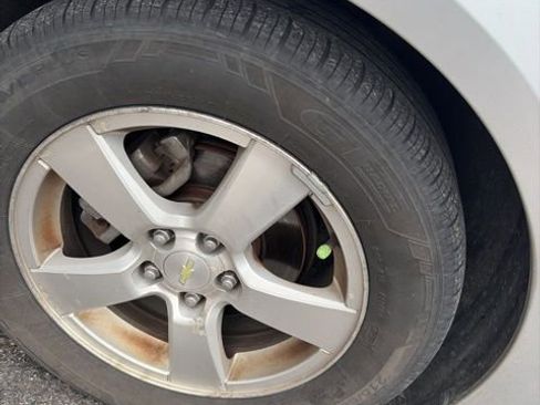 Used 2014 Chevrolet Cruze LT image 9