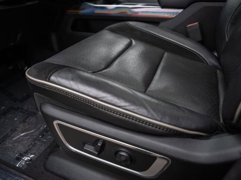 Used 2019 RAM 1500 Laramie image 47