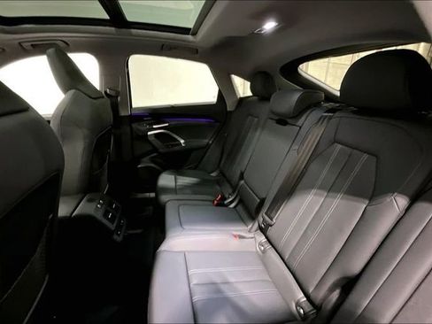 New 2025 Audi Q5 Prestige image 10