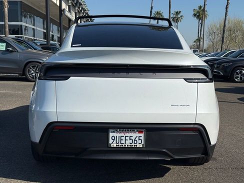 Used 2026 Tesla Model Y image 18