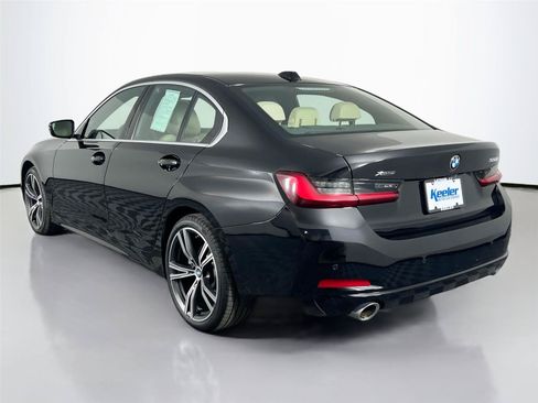 Certified 2024 BMW 330i xDrive Sedan w/ Convenience Package AWD/4WD image 4