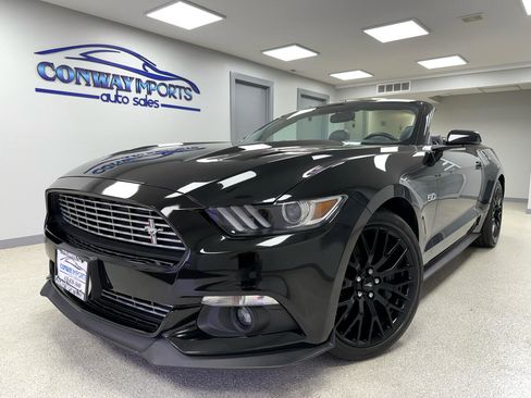 Used 2017 Ford Mustang GT Premium w/ GT Performance Package image 1