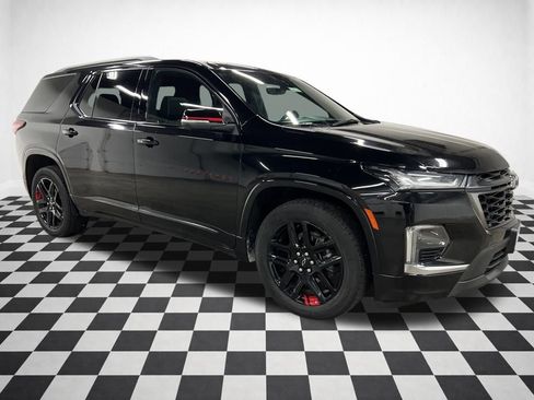 Certified 2023 Chevrolet Traverse Premier w/ Redline Edition image 7