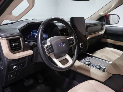 Used 2022 Ford Expedition Limited AWD/4WD image 17