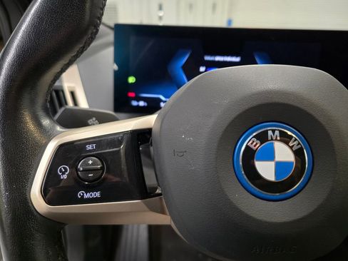 Used 2023 BMW iX xDrive50 AWD/4WD image 17