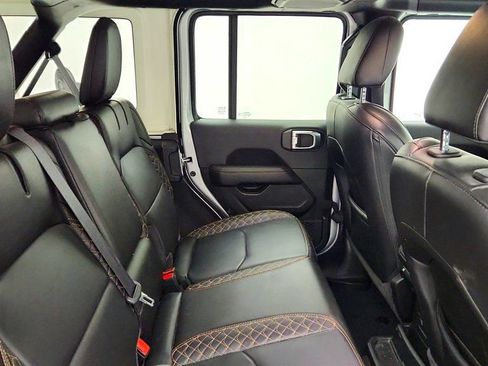 Used 2023 Jeep Wrangler Unlimited Sahara AWD/4WD image 23