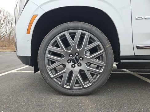 New 2026 GMC Yukon Denali Ultimate image 9