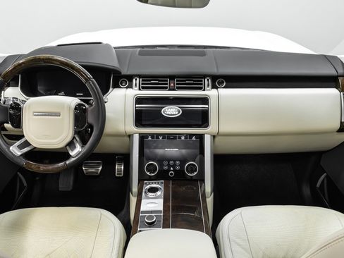 Used 2019 Land Rover Range Rover Long Wheelbase Autobiography image 10