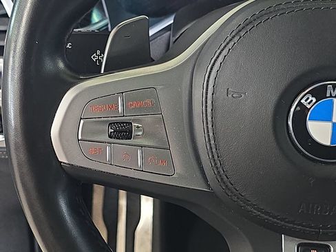 Used 2022 BMW 740i w/ M Sport Package RWD image 17