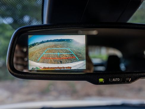 Used 2018 Toyota C-HR XLE FWD image 21