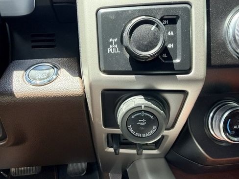 Used 2019 Ford F150 King Ranch w/ Equipment Group 601A Luxury AWD/4WD image 25