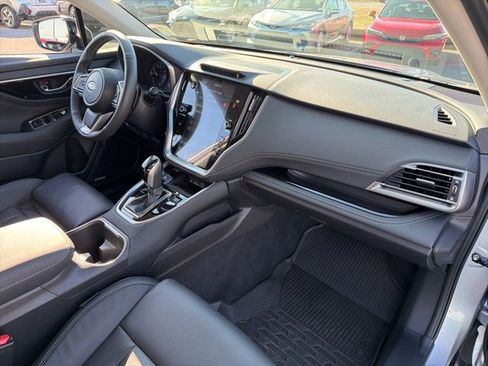 Used 2025 Subaru Outback Touring XT w/ Popular Package #2 image 9