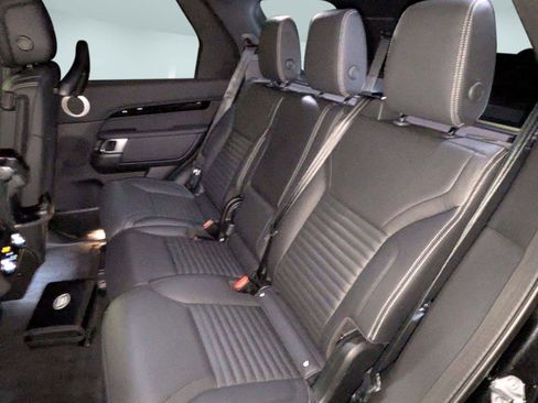 New 2026 Land Rover Discovery S AWD/4WD image 25